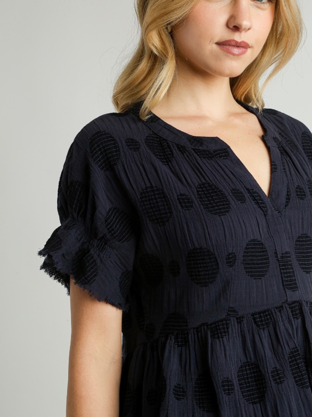 Umgee Dobby Dot Jacquard Tiered Babydoll Top NWT - Picture 2 of 9